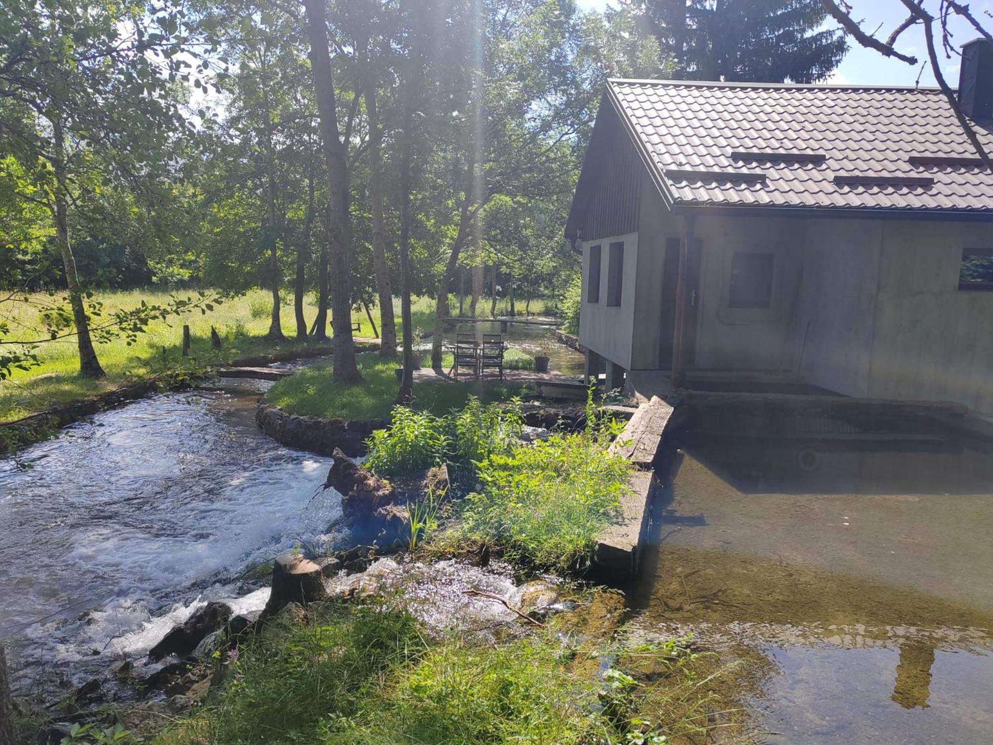 Hotel Stari Mlin Korenica Esterno foto